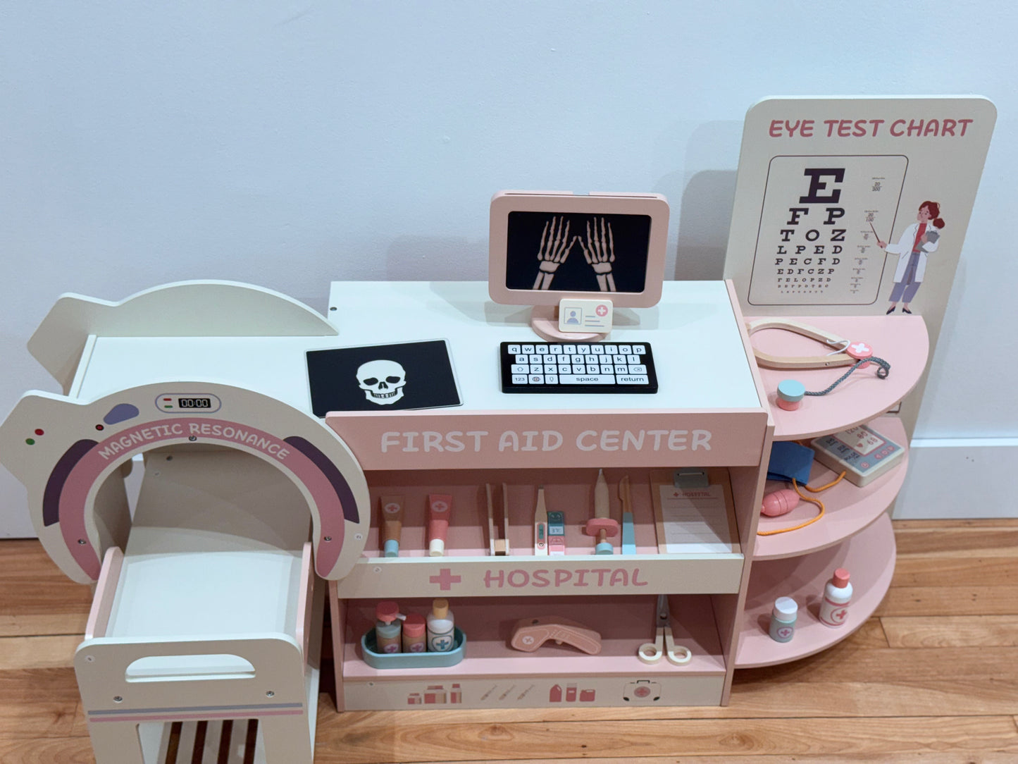 First Aid Center - Play Set (36 months +)