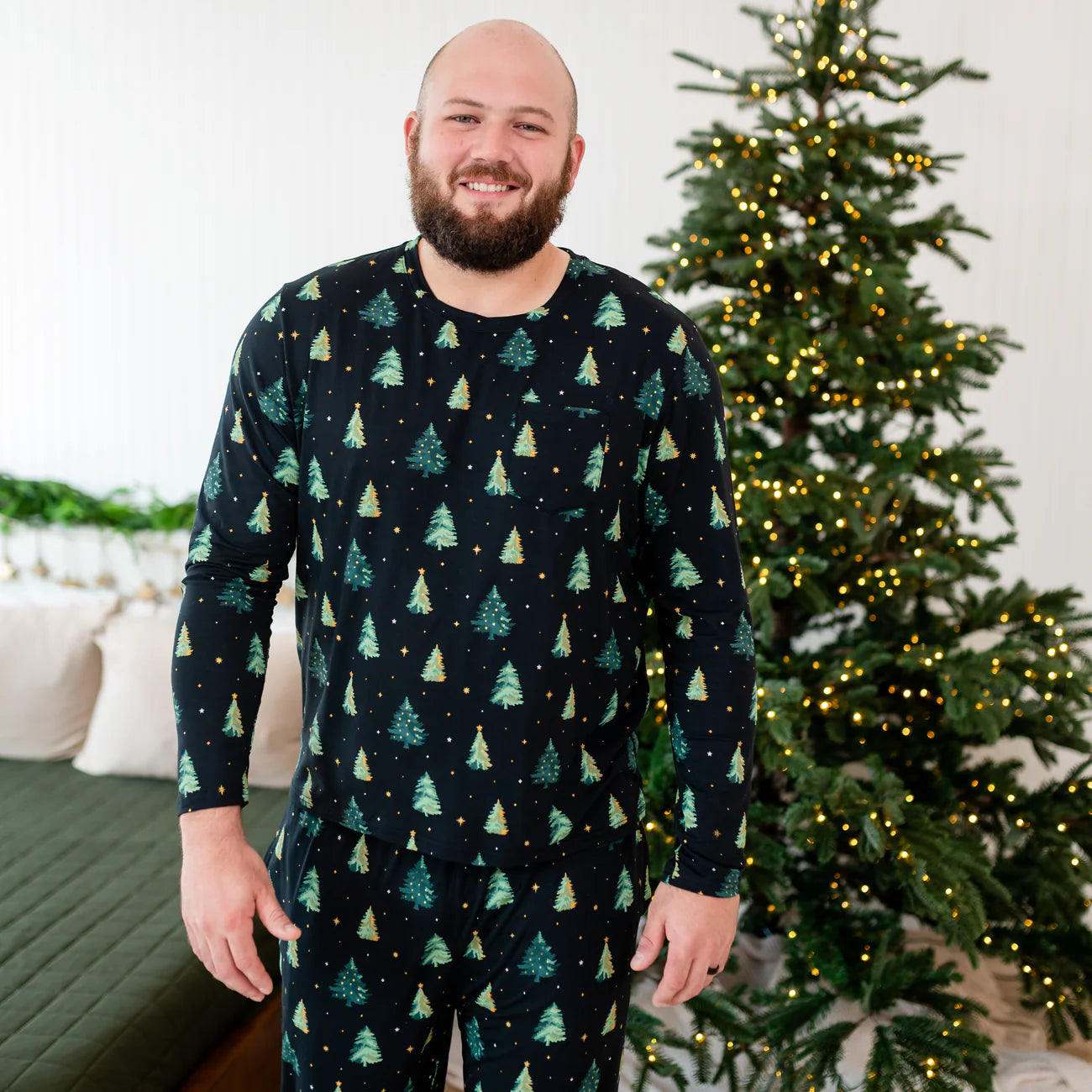 Men's Jogger Pajama Set in Twinkle Tree