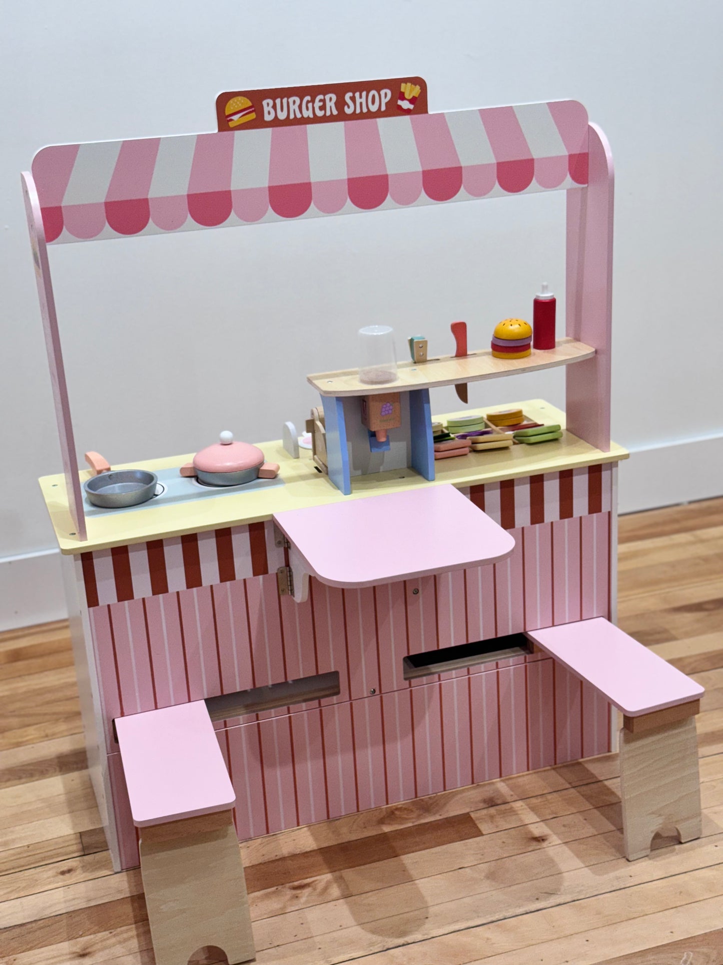 Hamburger Shop Play Set (36 months+)