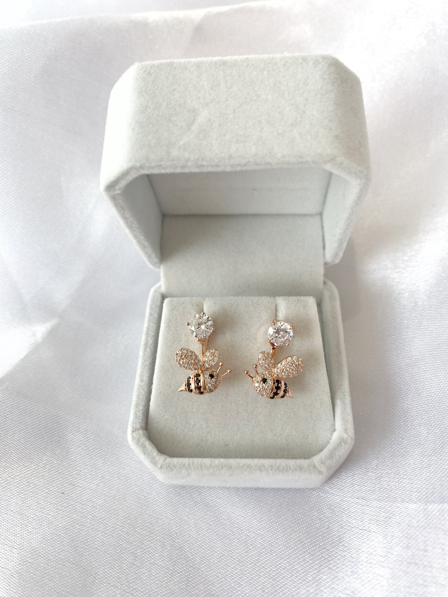 Busy Bee Earring