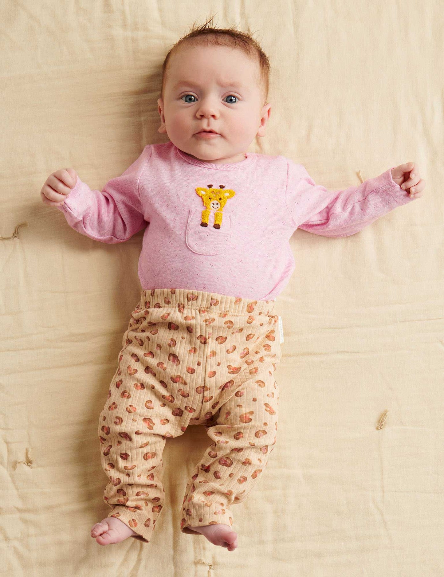 Giraffe Peekaboo Bodysuit